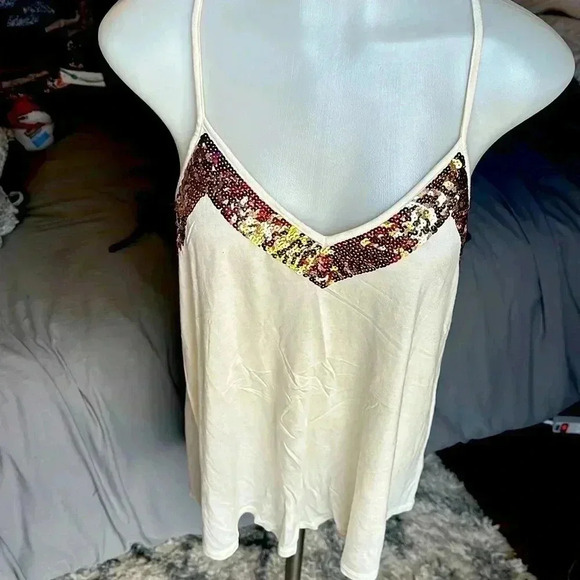 Size S Bronze Sequin Racernack cream tank from Express - Picture 1 of 4